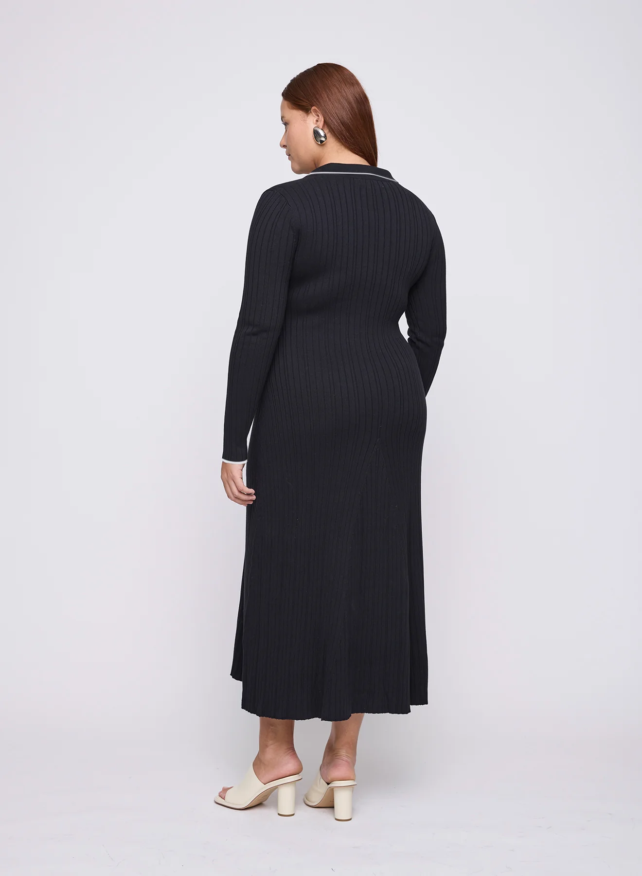 ANGELINA DRESS (RAVEN W/ SILENCE TRIM) - Image 6