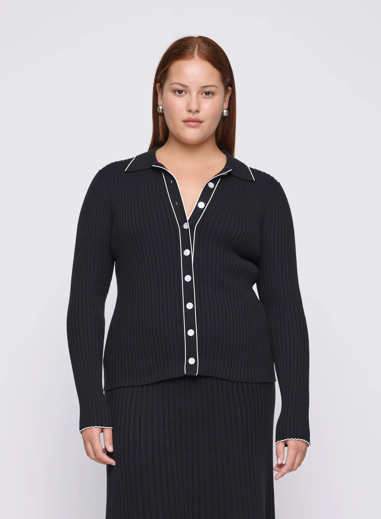 ASHLEN TOP (RAVEN W/ SILENCE TRIM) - Image 4