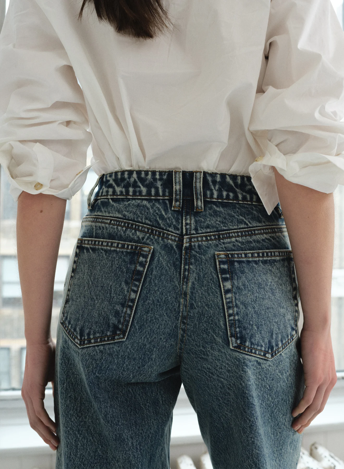 CARLO JEANS (LIGHT WASH DENIM) - Image 3