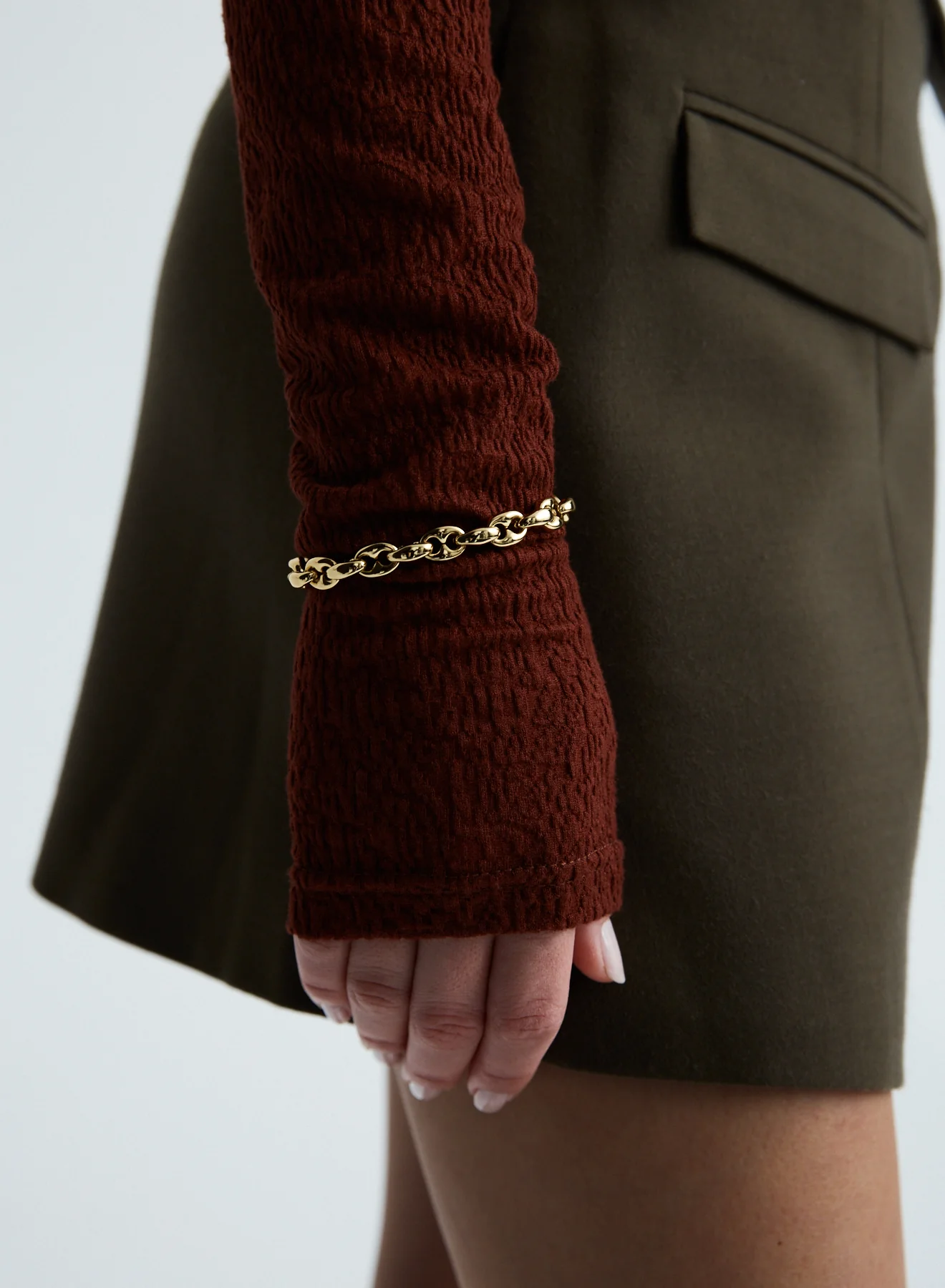 ERIS BRACELET (GOLD) - Image 4
