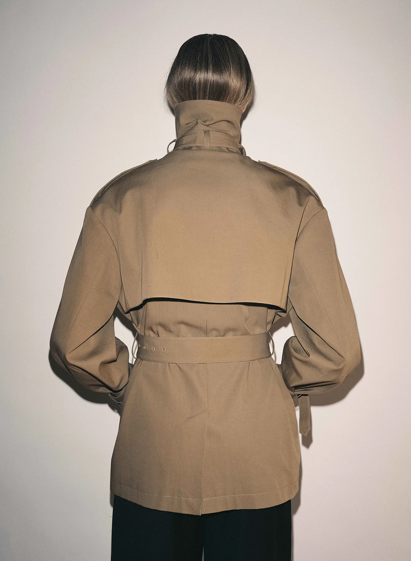 FARREN SHORT TRENCH (TAN) - Image 3