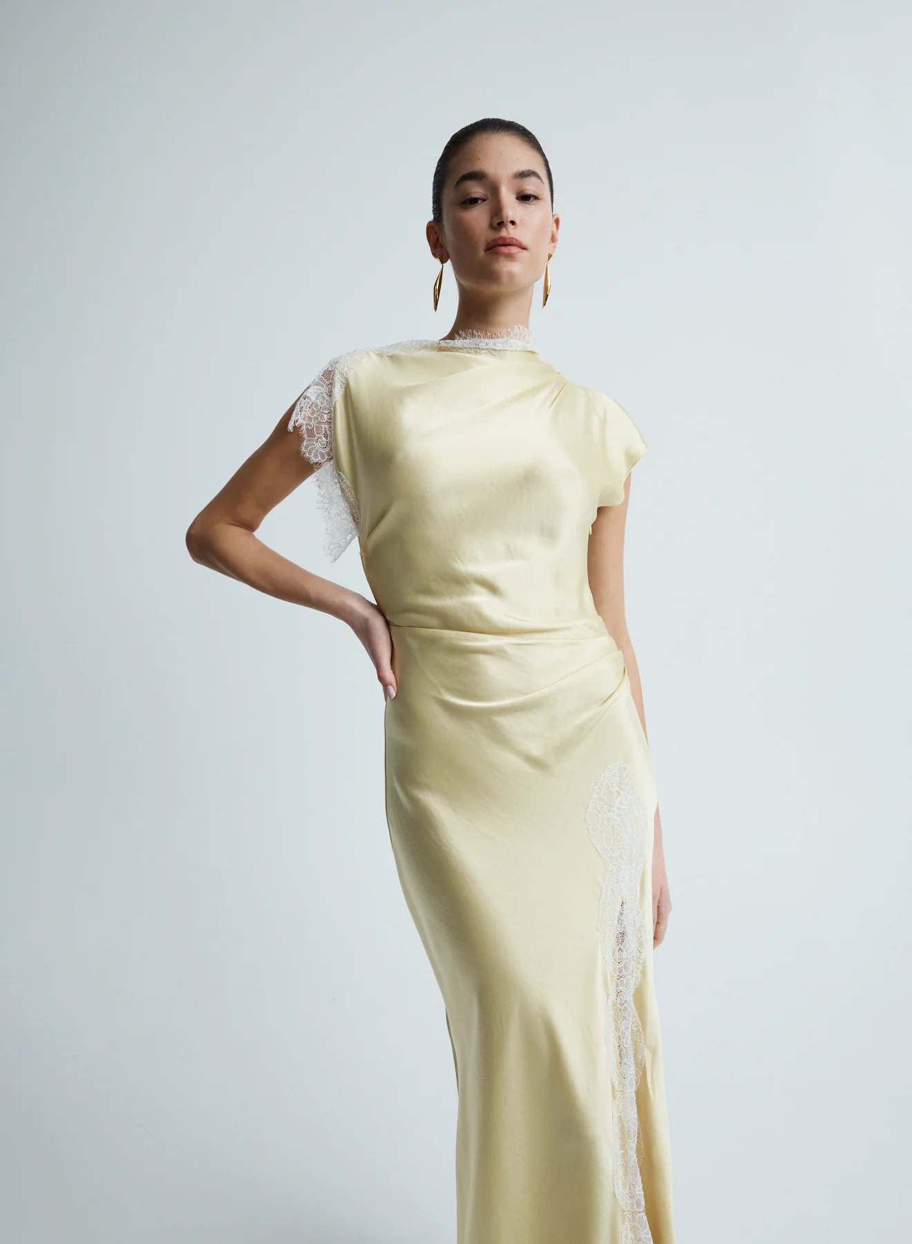 MARTHA DRESS (CHAMPAGNE) - Image 3
